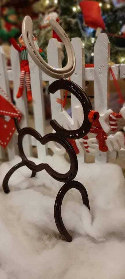 Horseshoe reindeer ornament